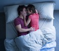 Секс перед сном.
Для большинства секс – способ, доставляющий удовольствие и расслабляющий как эмоционально, так и физически. Ученые обнаружили, что гормональный механизм, вызванный сексуальной активностью, улучшает качество сна.
Но опять же, все зависит от человека. Если секс вызывает беспокойство и доставляет неудобства, то секс перед сном – это не выход. Но если же секс приносит удовольствие, то он окажет только положительное воздействие на организм.